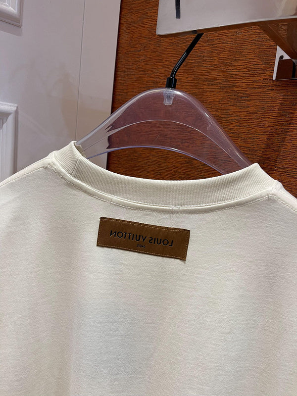 Full styled look of Louis Vuitton cotton t-shirt with relaxed-fit cut