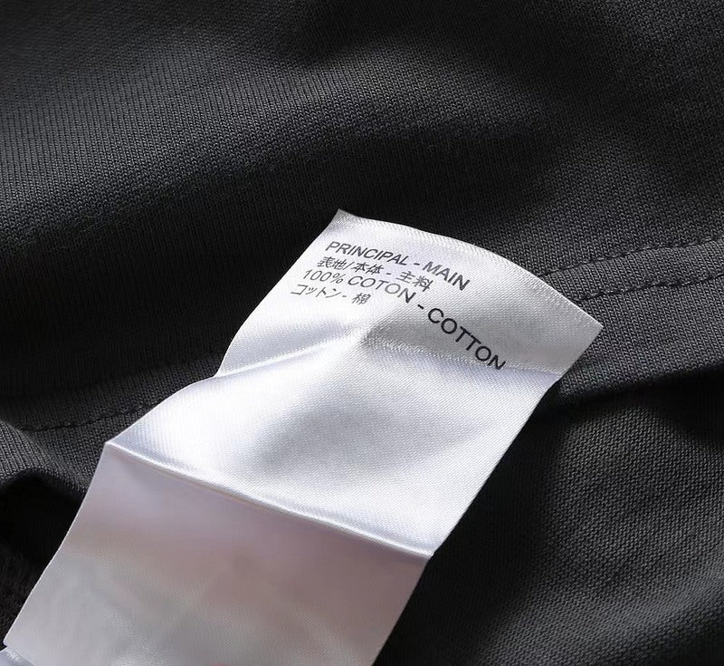 Side profile of Louis Vuitton cotton t-shirt with logo-detail design