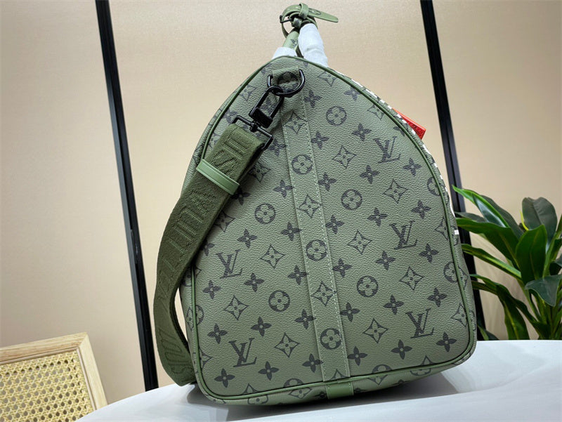  shoulder bag interior and compartment view