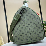  shoulder bag interior and compartment view