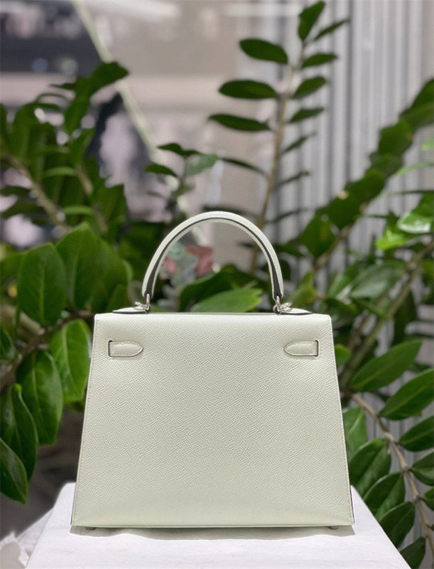  carryall bag close-up of hardware and finish
