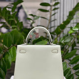  carryall bag close-up of hardware and finish