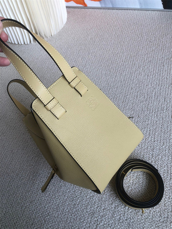 Ziva's Charm handbag – carry view (12cm*20cm*14cm)