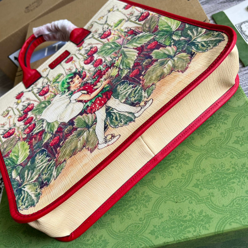 Close-up detail of sculpted bag design