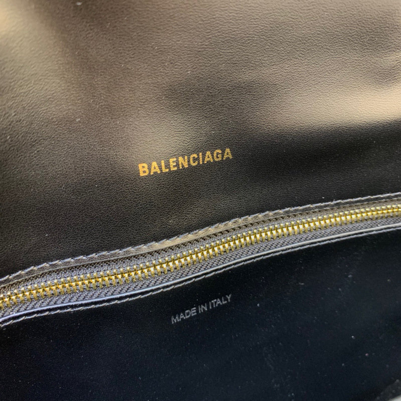 Classic Vegan Leather Handbag - Statement Silhouette | Women's Fashion Handbag #272 - texture close-up (image 9) of designer-inspired handbag