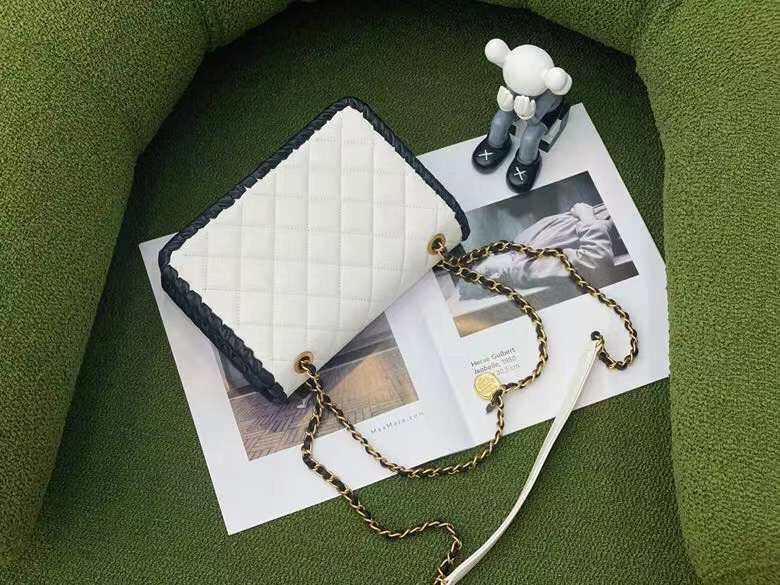  women's handbag, mid design, view 8