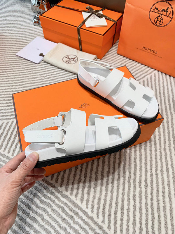 Hermes sandals Style 213 - logo and branding close-up