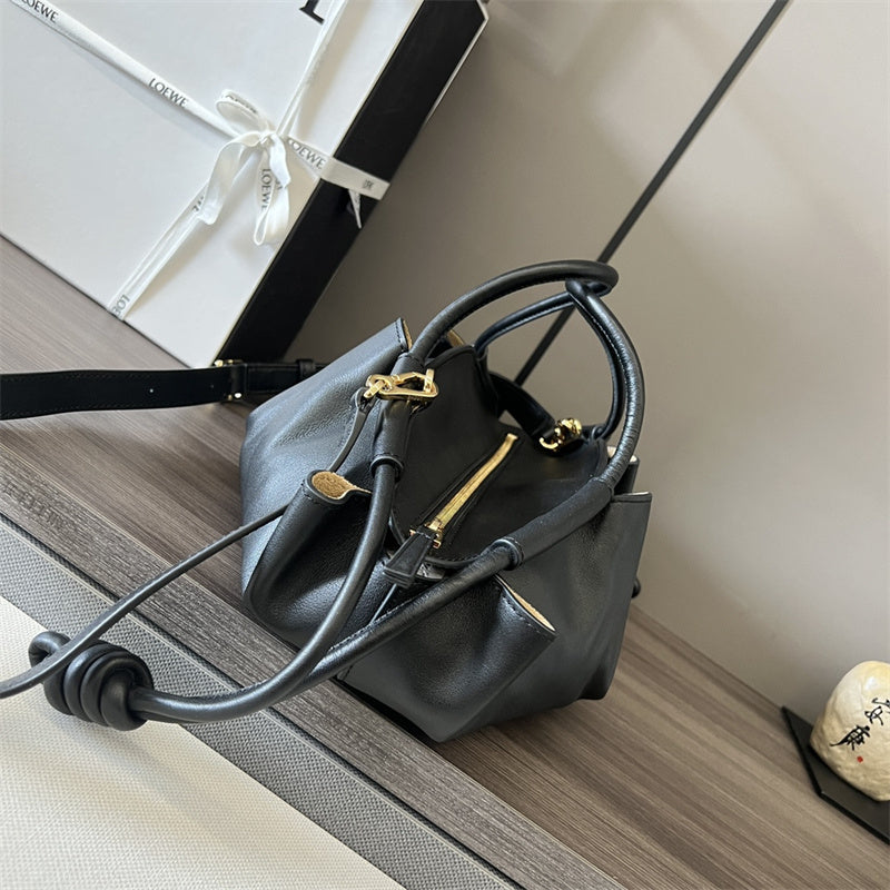 Ziva's Charm handbag – close-up view (35cm*11.5cm*21cm)