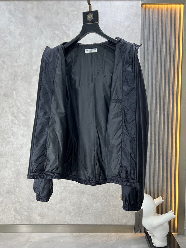 Texture and finish detail of Balenciaga luxury piece style No.214