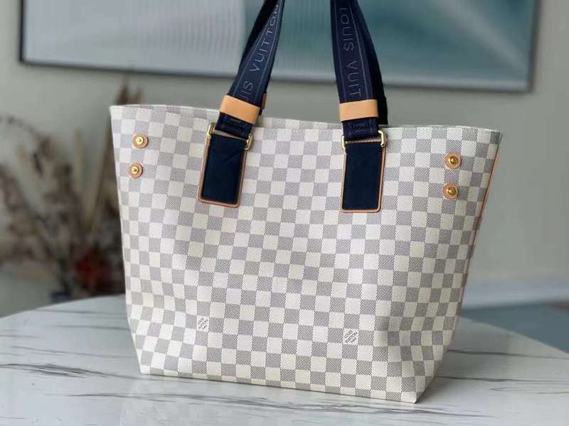 Interior view of premium statement women's handbag – women's statement bag