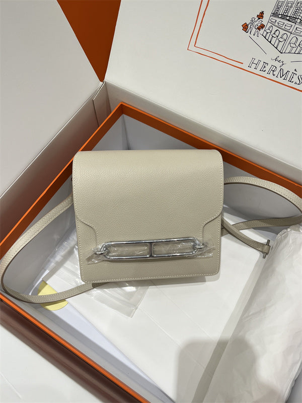 Everyday-Ready handbag styled for everyday wear