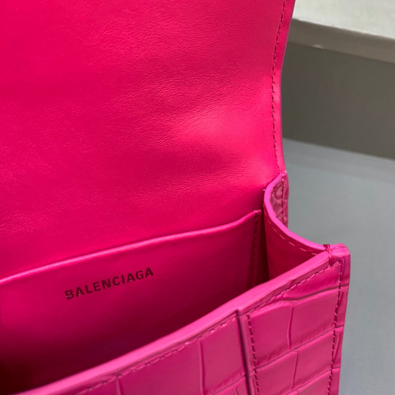 Classic Premium PU Leather Handbag - Modern Structured Build | Women's Luxury Handbag #500 - texture close-up (image 9) of designer-inspired handbag