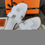Hermes sandals Style 027 - sole and craftsmanship detail