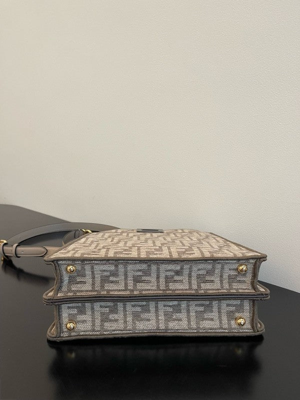Ziva's Charm handbag – back view (27cm*21cm*11cm)