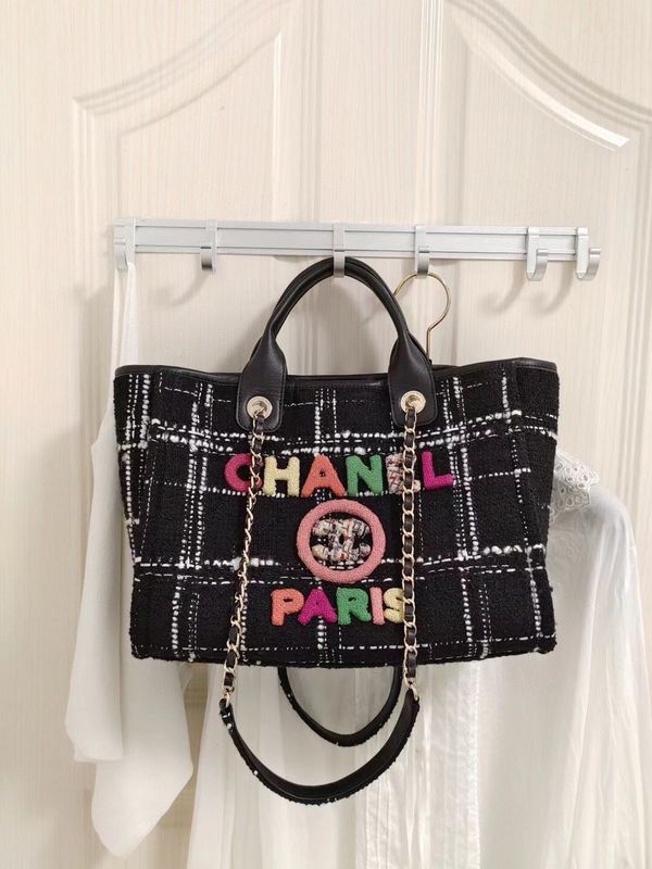 Zivas Charm Signature Style Designer Handbag (Statement-Ready Design) – Lifestyle Shot