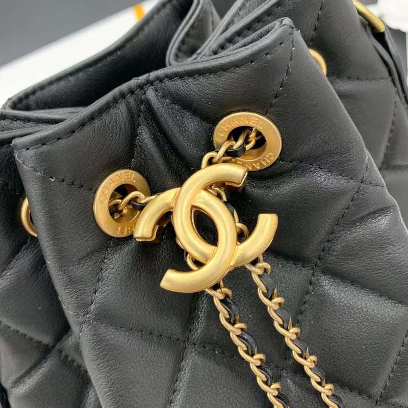 Zivas Charm Elevated Essentials Designer Handbag (Refined Modern Silhouette) – Full Silhouette