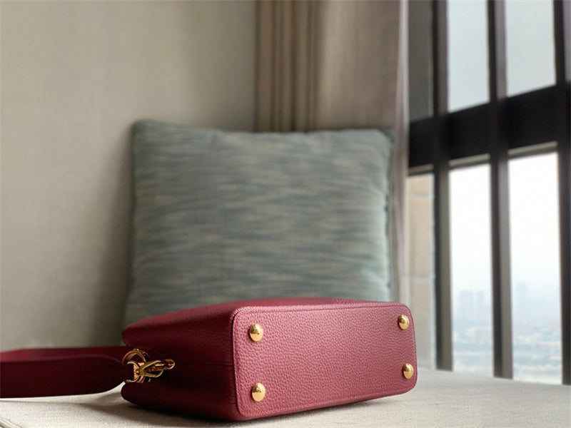  Smart crossbody bag front view 13