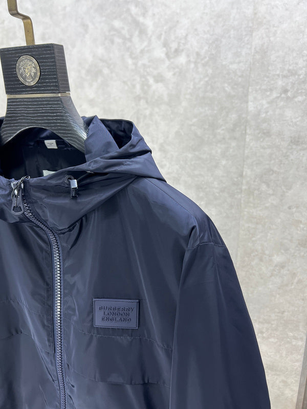 Three-quarter angle view of Burberry luxury piece style No.552