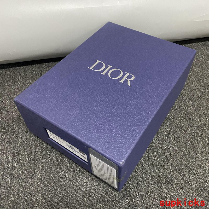 Dior shoes Style 006 - sole and craftsmanship detail (alternate angle)