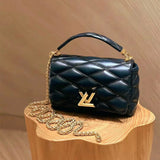  streamlined carryall bag detail view showing craftsmanship 8