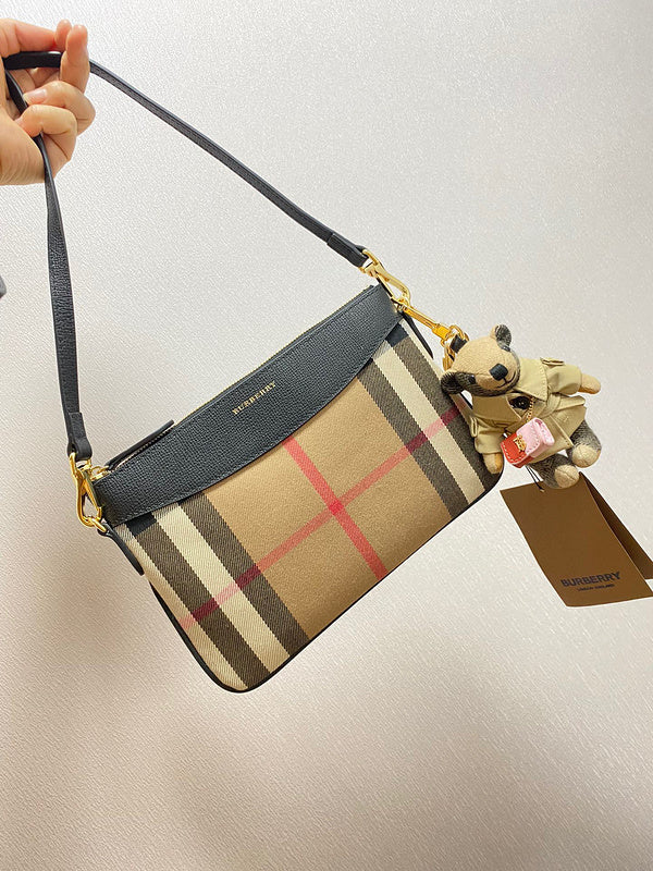 Ziva's Charm handbag – front view (one versatile size)