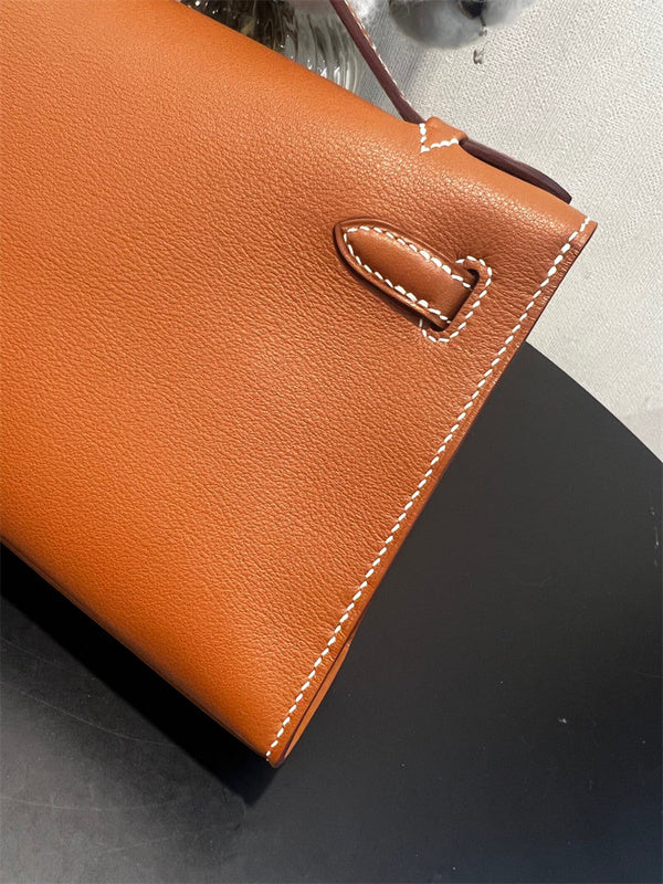  signature shoulder bag detail view showing craftsmanship