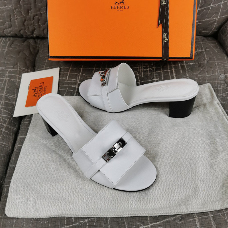 Hermès Grey Platform Sandals - Detail Shot of Craftsmanship