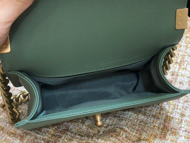  mid purse view 10