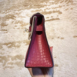  everyday bag interior and compartment view 15