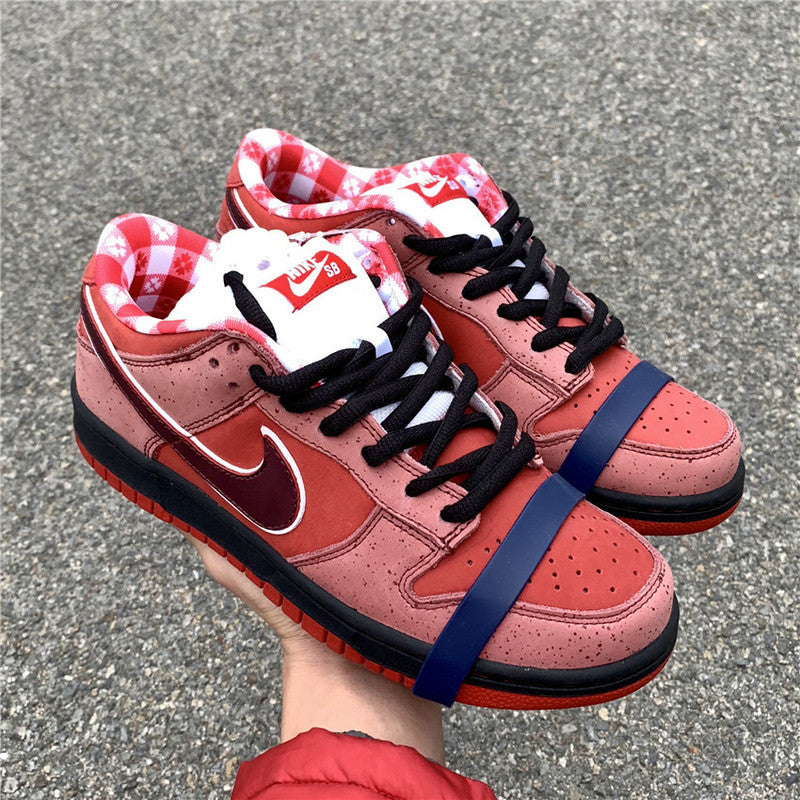 Nike Men's & Women's Designer Lifestyle Shoes — Style 200 angle view