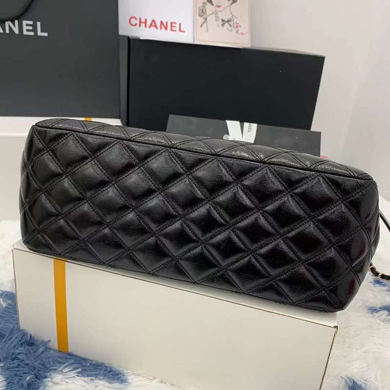 Zivas Charm Modern Edge Luxury Handbag (Structured Everyday Essential) – Styled Look