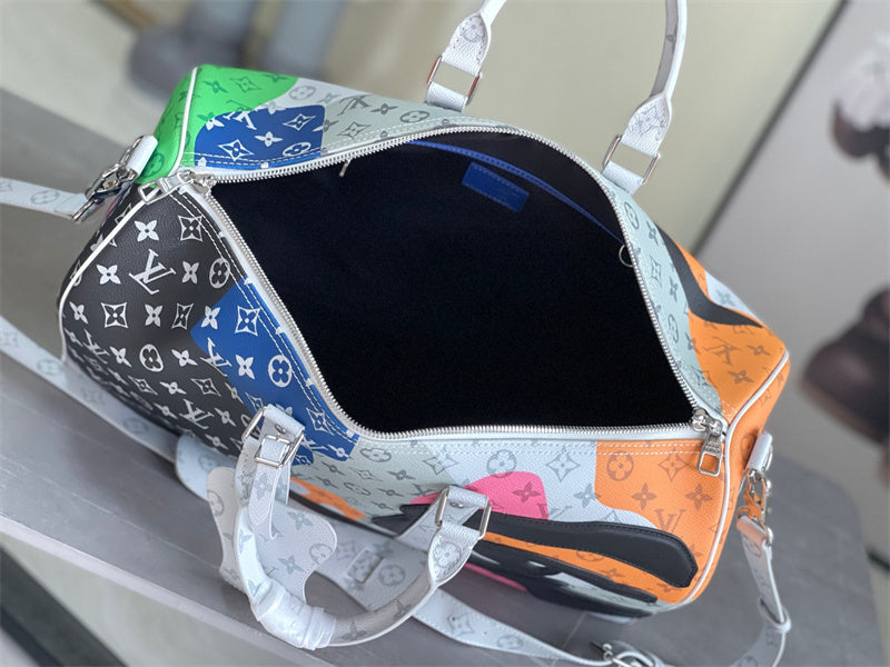  structured bag interior and compartment view
