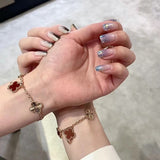 Full view of Van Cleef & Arpels unisex jewelry piece