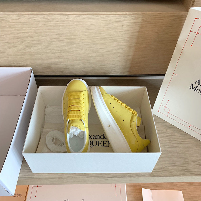 Alexander McQueen shoes Style 278 - back heel detail