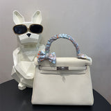  Tailored shoulder bag carried on shoulder 10