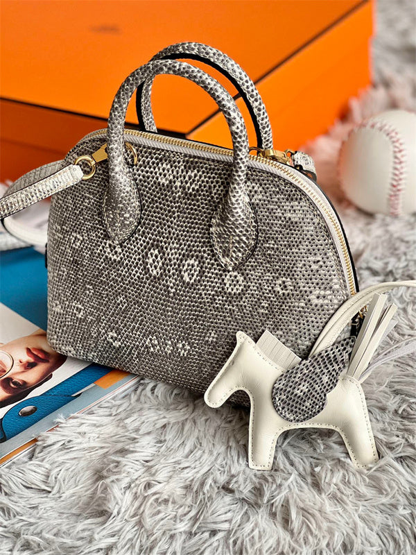  Essential tote bag carried on shoulder