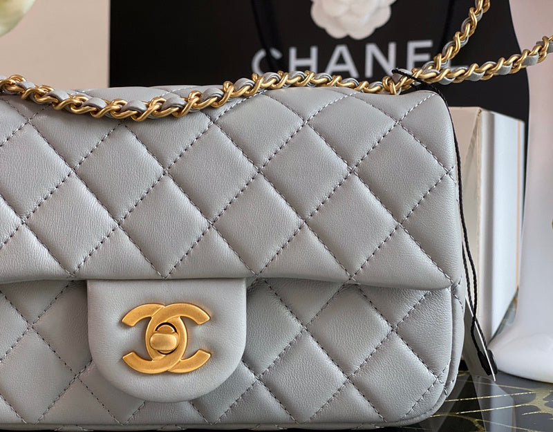 Zivas Charm Streamlined Design Designer Handbag (Timeless Wardrobe Addition) – Angled View
