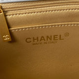  handbag, compact everyday style, image 2