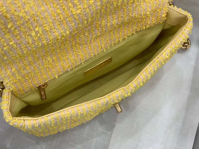 Zivas Charm Effortless Sophistication Luxury Handbag (Structured Everyday Essential) – Detail View