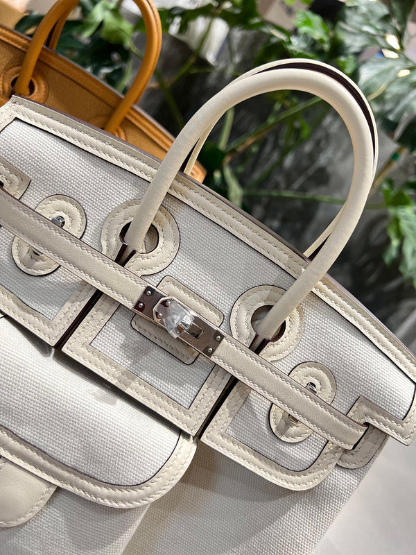 Contemporary handbag styled for everyday wear