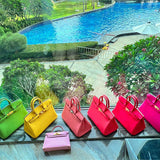  chic shopper bag detail view showing craftsmanship 8