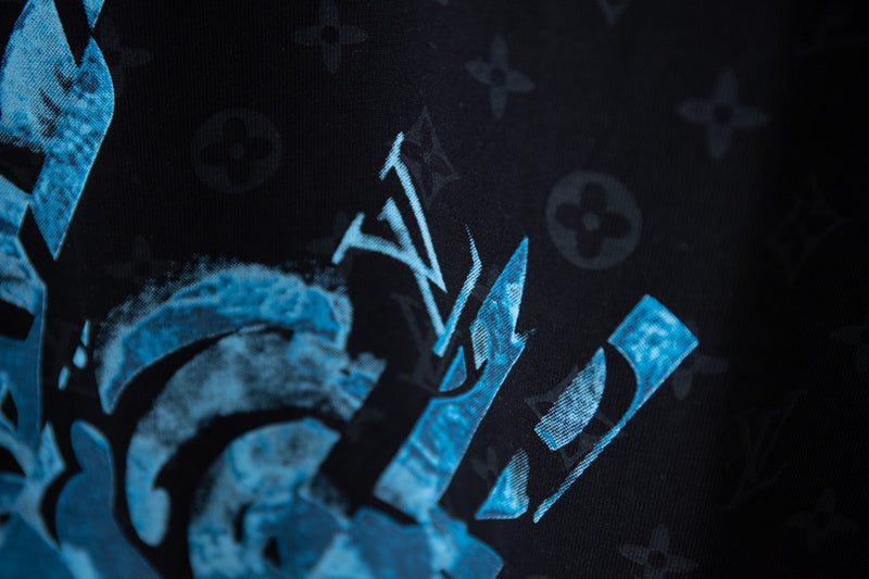 Front view of Louis Vuitton cotton t-shirt with logo-detail design
