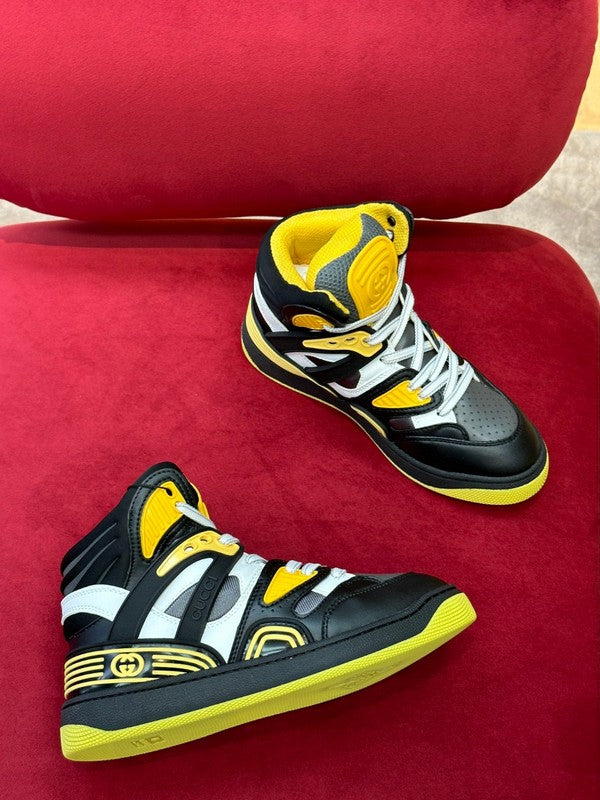 Gucci clean off-white luxury sneakers view 7 classic court silhouette