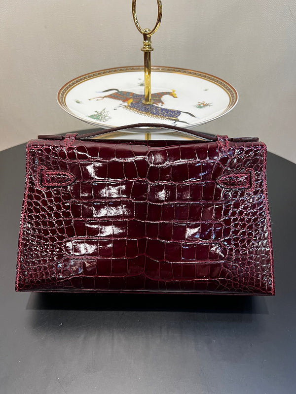 Side view of balanced structured handbag