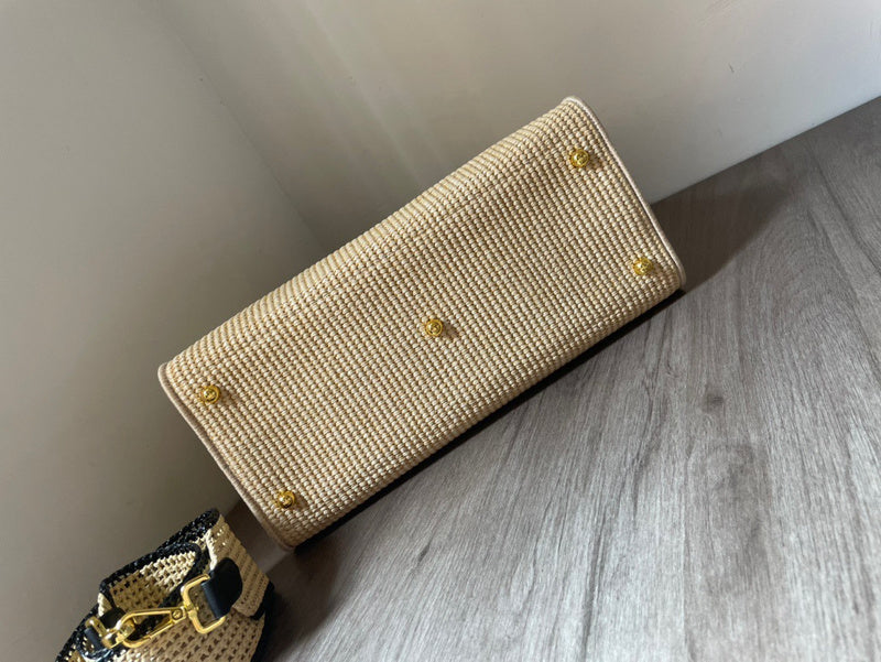 Ziva's Charm handbag – interior view (35cm*17cm*31cm)