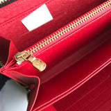 Side profile of chic statement women's handbag – women's luxury handbag