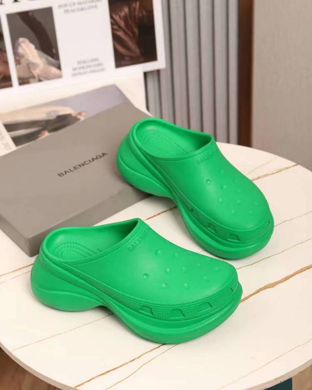 Zivas Charm Contemporary Flair Designer Sandals (Elevated Footwear Essential) – Front View