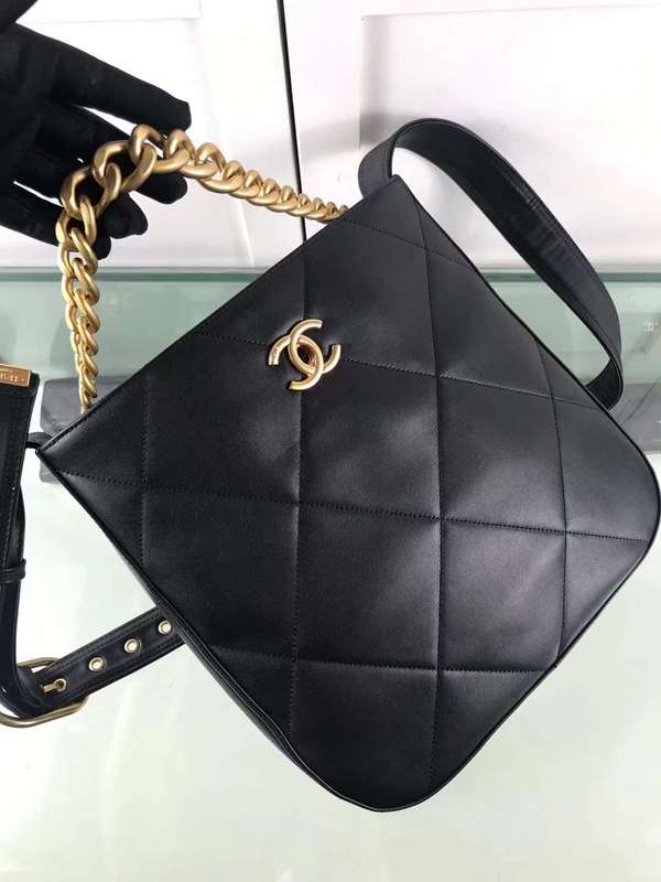 Zivas Charm Sleek Silhouette Fashion Handbag (Designer-Inspired Craftsmanship) – Side Profile