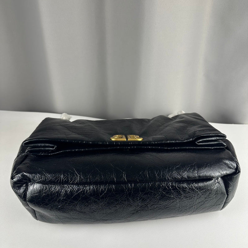 Zivas Charm Modern Minimalist Look Fashion Handbag (Thoughtfully Structured Design) – Styled Look