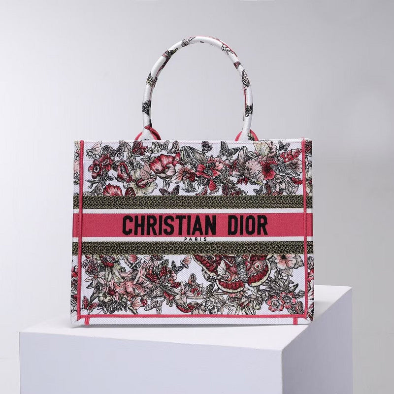 Front view of elevated classic women's handbag – women's luxury accessory